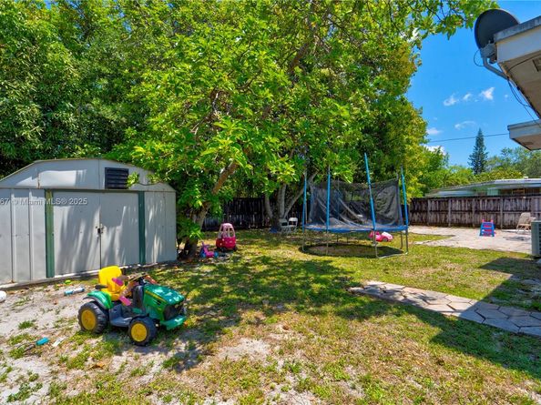 13645 NW 3rd Ave, North Miami FL 33168