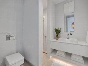 7815 Atlantic Way, Miami Beach FL 33141