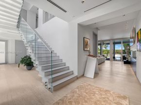 7815 Atlantic Way, Miami Beach FL 33141