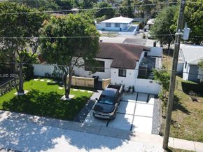 150 NE 169th Ter, North Miami Beach FL 33162