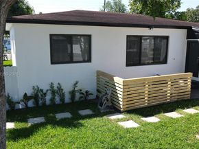 150 NE 169th Ter, North Miami Beach FL 33162