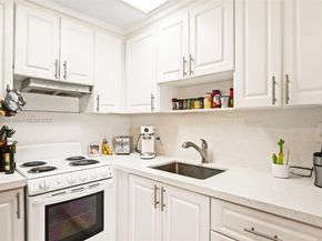 3051 SW 27th Ave 302, Miami FL 33133