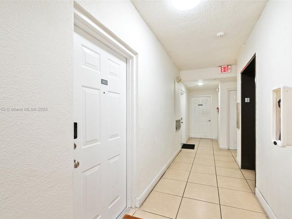 3051 SW 27th Ave 302, Miami FL 33133
