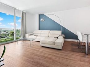 1800 N Bayshore Dr 1604, Miami FL 33132