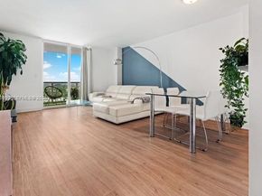 1800 N Bayshore Dr 1604, Miami FL 33132