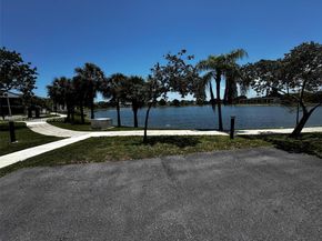 216 Lake Pointe Dr 120, Oakland Park FL 33309
