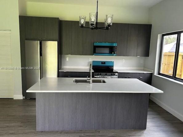 307 NW 28th Ave, Fort Lauderdale FL 33311