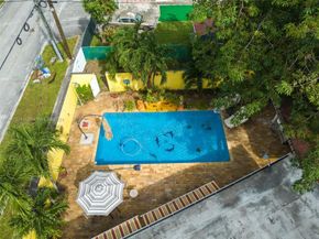 901 E 32nd St, Hialeah FL 33013