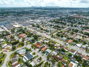 901 E 32nd St, Hialeah FL 33013