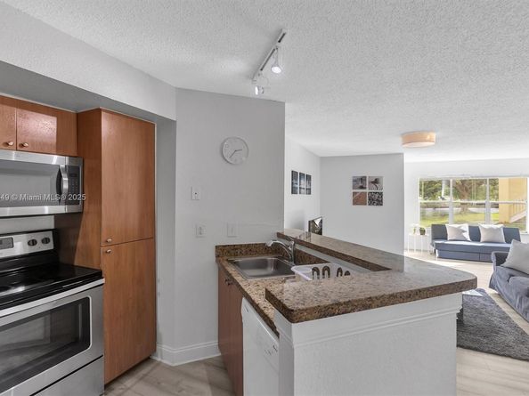 12980 Vista Isles Dr 317, Sunrise FL 33325