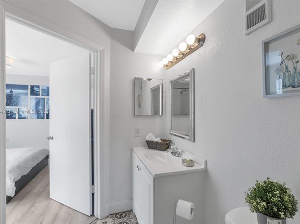 12980 Vista Isles Dr 317, Sunrise FL 33325
