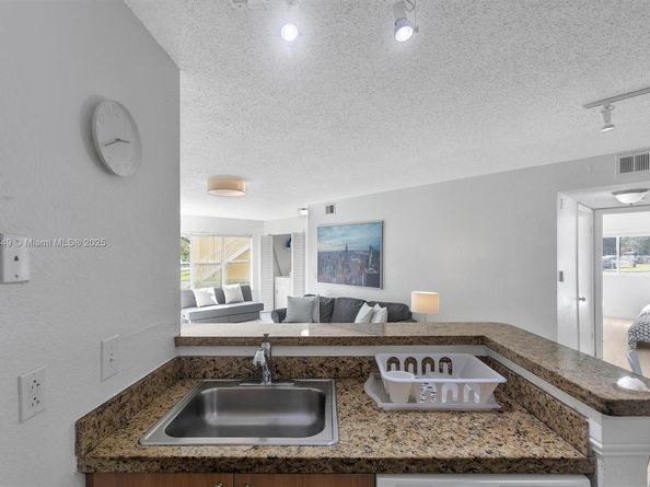 12980 Vista Isles Dr 317, Sunrise FL 33325