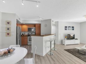 12980 Vista Isles Dr 317, Sunrise FL 33325