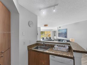 12980 Vista Isles Dr 317, Sunrise FL 33325
