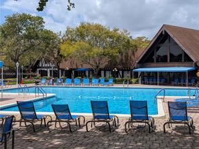 3720 Inverrary Dr 1J, Lauderhill FL 33319