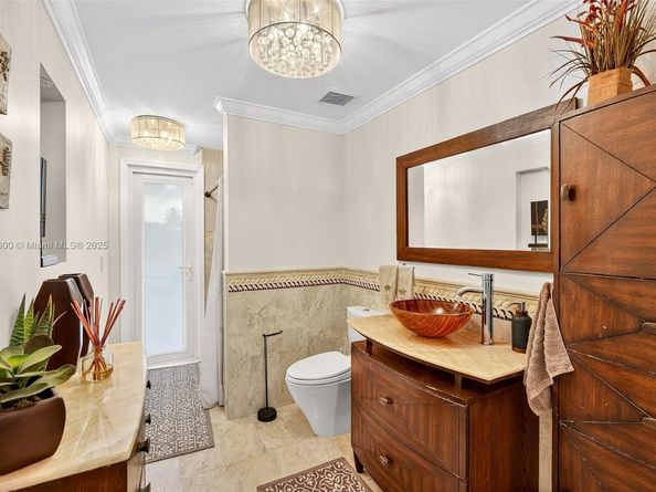 20230 NW 7th St, Pembroke Pines FL 33029