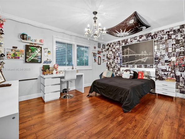 20230 NW 7th St, Pembroke Pines FL 33029