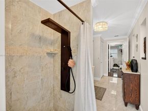 20230 NW 7th St, Pembroke Pines FL 33029