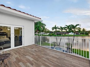 20230 NW 7th St, Pembroke Pines FL 33029