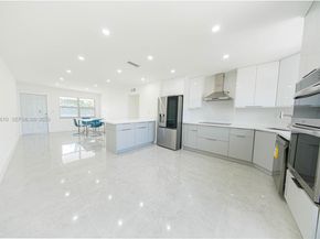 2458 Polk St 201, Hollywood FL 33020