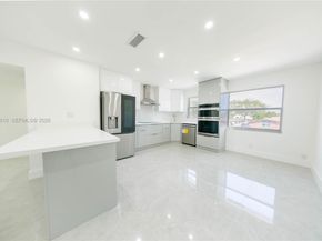 2458 Polk St 201, Hollywood FL 33020