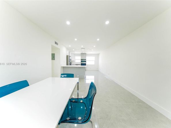 2458 Polk St 201, Hollywood FL 33020