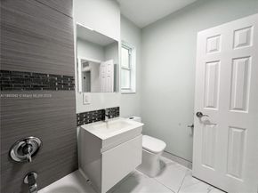5401 W Broward Blvd, Plantation FL 33317