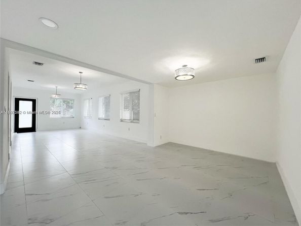 5401 W Broward Blvd, Plantation FL 33317