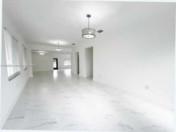 5401 W Broward Blvd, Plantation FL 33317