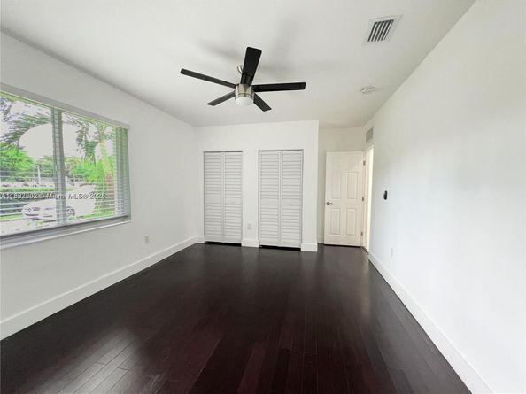 5401 W Broward Blvd, Plantation FL 33317