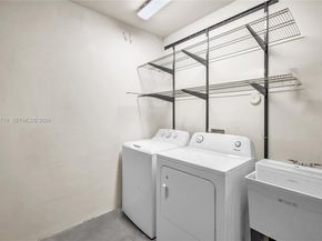 3405 Emerald Oaks Dr 207, Hollywood FL 33021