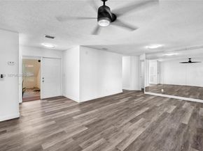 3405 Emerald Oaks Dr 207, Hollywood FL 33021