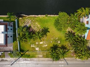 5500 N Ocean Dr, Hollywood FL 33019