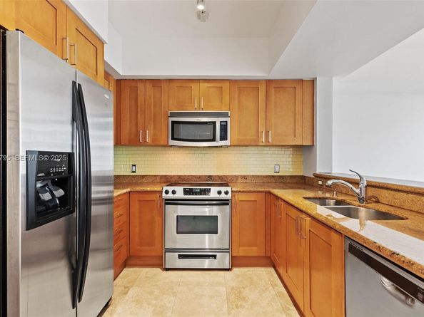 1755 E Hallandale Beach Blvd 501E, Hallandale Beach FL 33009