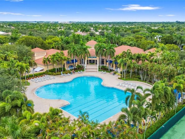 13224 NW 12th St, Pembroke Pines FL 33028