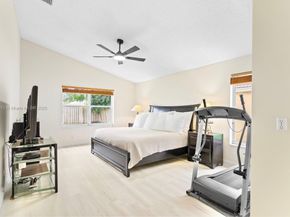 13224 NW 12th St, Pembroke Pines FL 33028