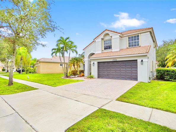 13224 NW 12th St, Pembroke Pines FL 33028
