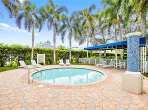 13224 NW 12th St, Pembroke Pines FL 33028