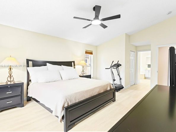 13224 NW 12th St, Pembroke Pines FL 33028
