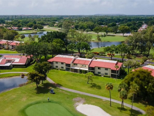 8435 Casa Del Lago 22C, Boca Raton FL 33433