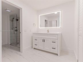 8435 Casa Del Lago 22C, Boca Raton FL 33433