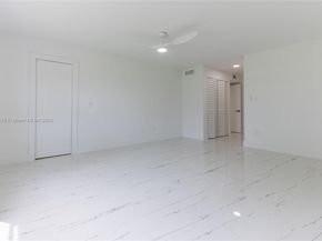 8435 Casa Del Lago 22C, Boca Raton FL 33433