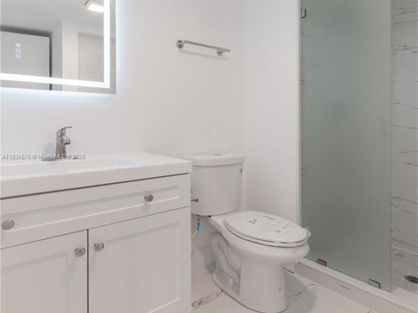 8435 Casa Del Lago 22C, Boca Raton FL 33433