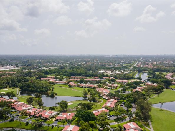 8435 Casa Del Lago 22C, Boca Raton FL 33433