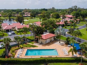 8435 Casa Del Lago 22C, Boca Raton FL 33433