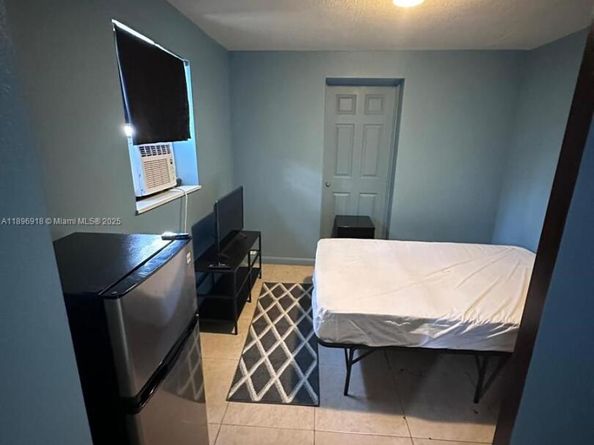 131 Carolina Ave, Fort Lauderdale FL 33312