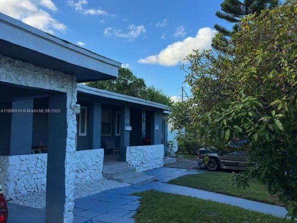 131 Carolina Ave, Fort Lauderdale FL 33312