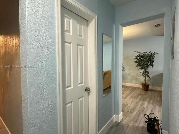 131 Carolina Ave, Fort Lauderdale FL 33312