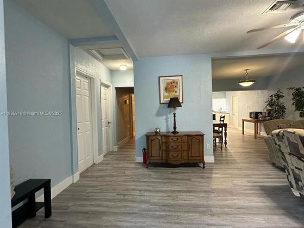 131 Carolina Ave, Fort Lauderdale FL 33312