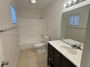 6880 Scott St, Hollywood FL 33024